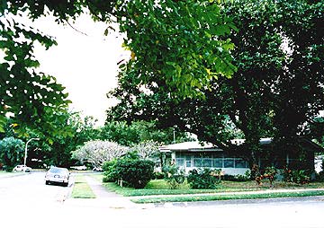 13th Place, Clark AFB, 1989