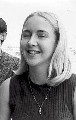 sshort.jpg (24273 bytes)