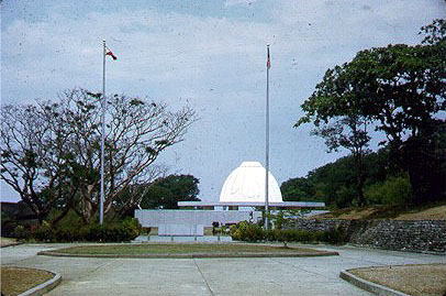 memorial.jpg (38206 bytes)
